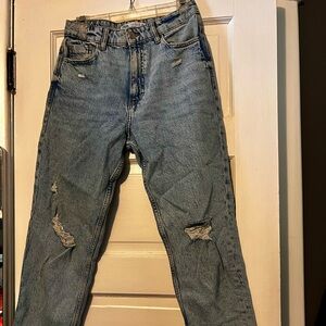 Women’s Straight Distressed Blue Jeans